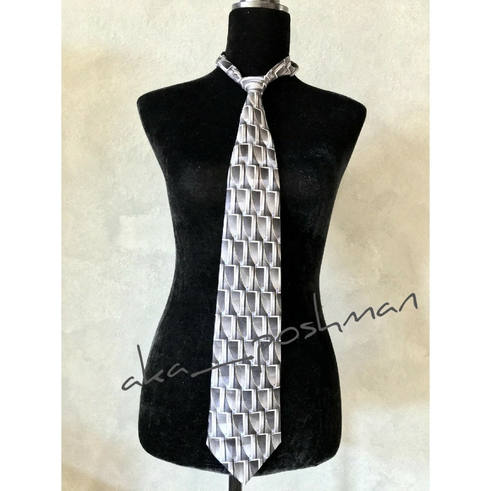 Cambridge Classics 100% Silk Necktie